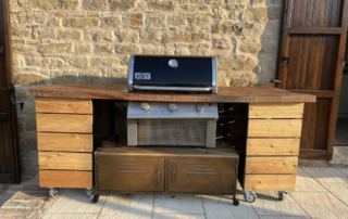 CA9F63B0-60DD-41A1-8B93-F2A0114B48D7_1_105_c Weber Gasgrilltisch